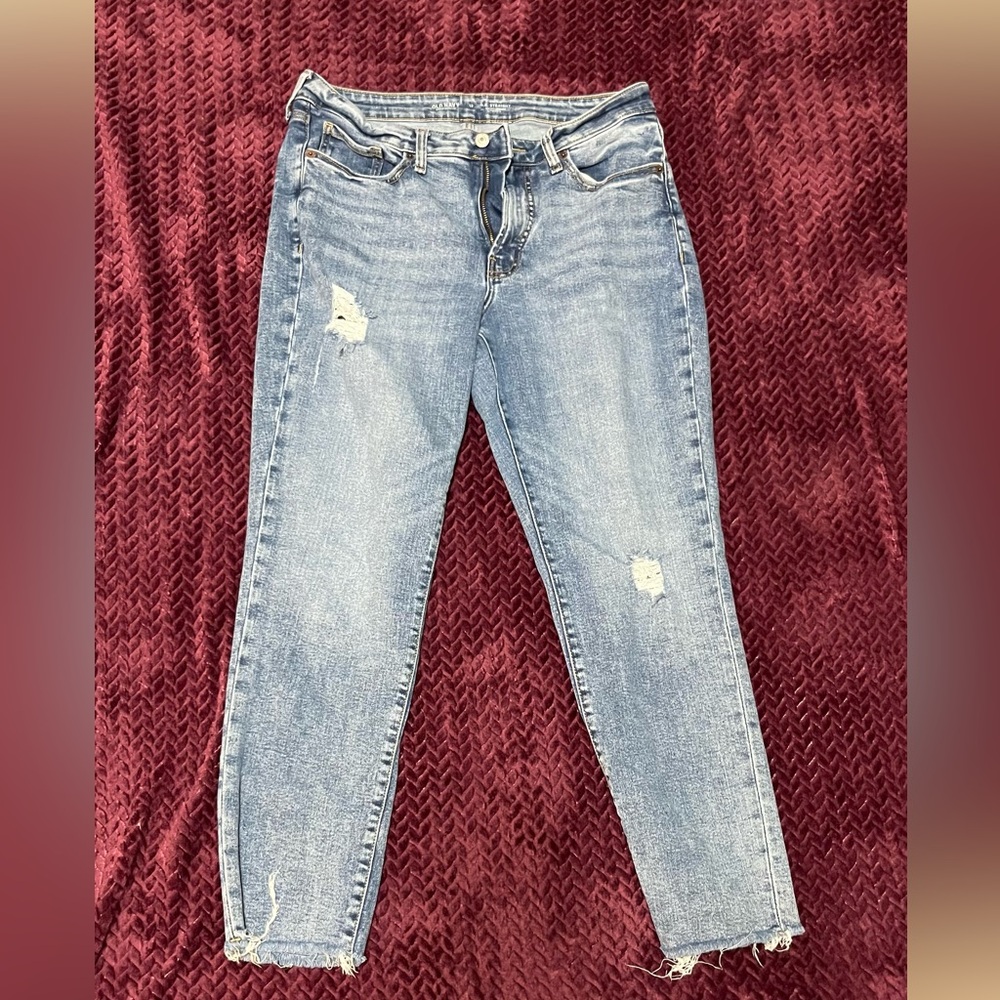 Old Navy Women's OG Straight Light Blue Distressed Jeans